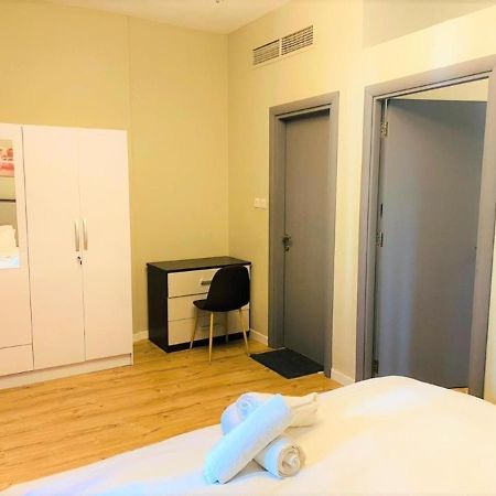 Royal Manor- Marina Diamond 2 Apartment Дубай Екстериор снимка