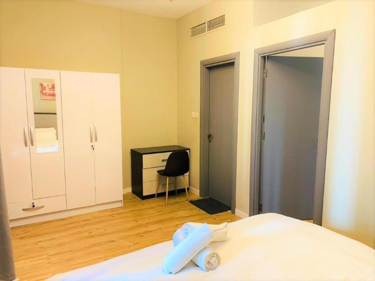 Royal Manor- Marina Diamond 2 Apartment Дубай Екстериор снимка