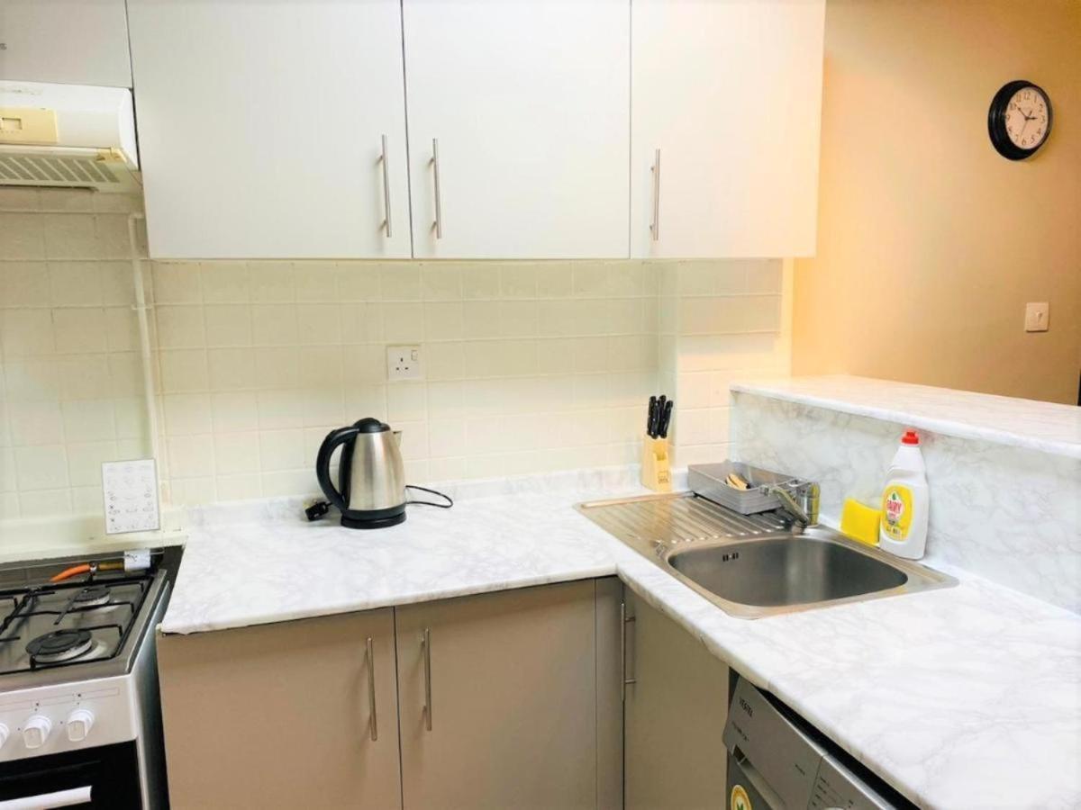 Royal Manor- Marina Diamond 2 Apartment Дубай Екстериор снимка